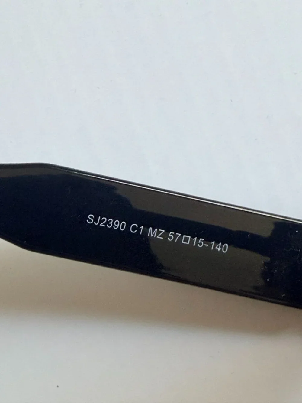 Sojos Sunglasses SJ2390 in Black